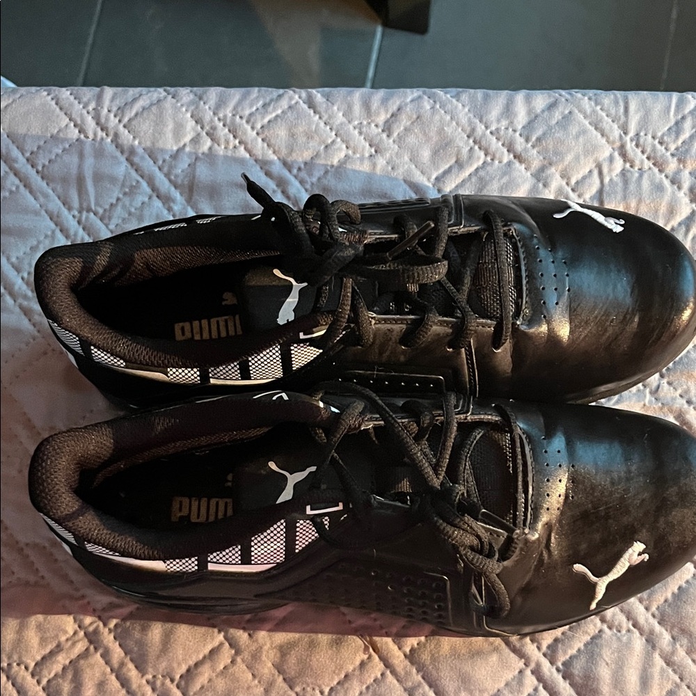 Puma Men's Black and White Athletic Shoes